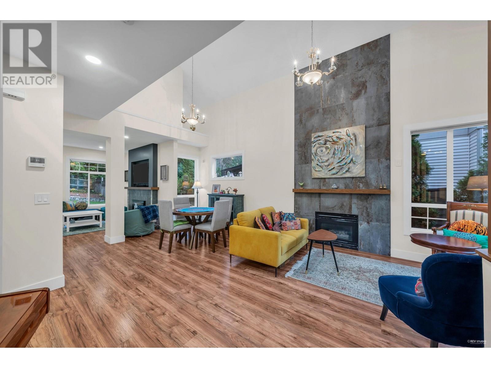 1693 Arbutus Place, Coquitlam, British Columbia  V3E 3K2 - Photo 4 - R3012858