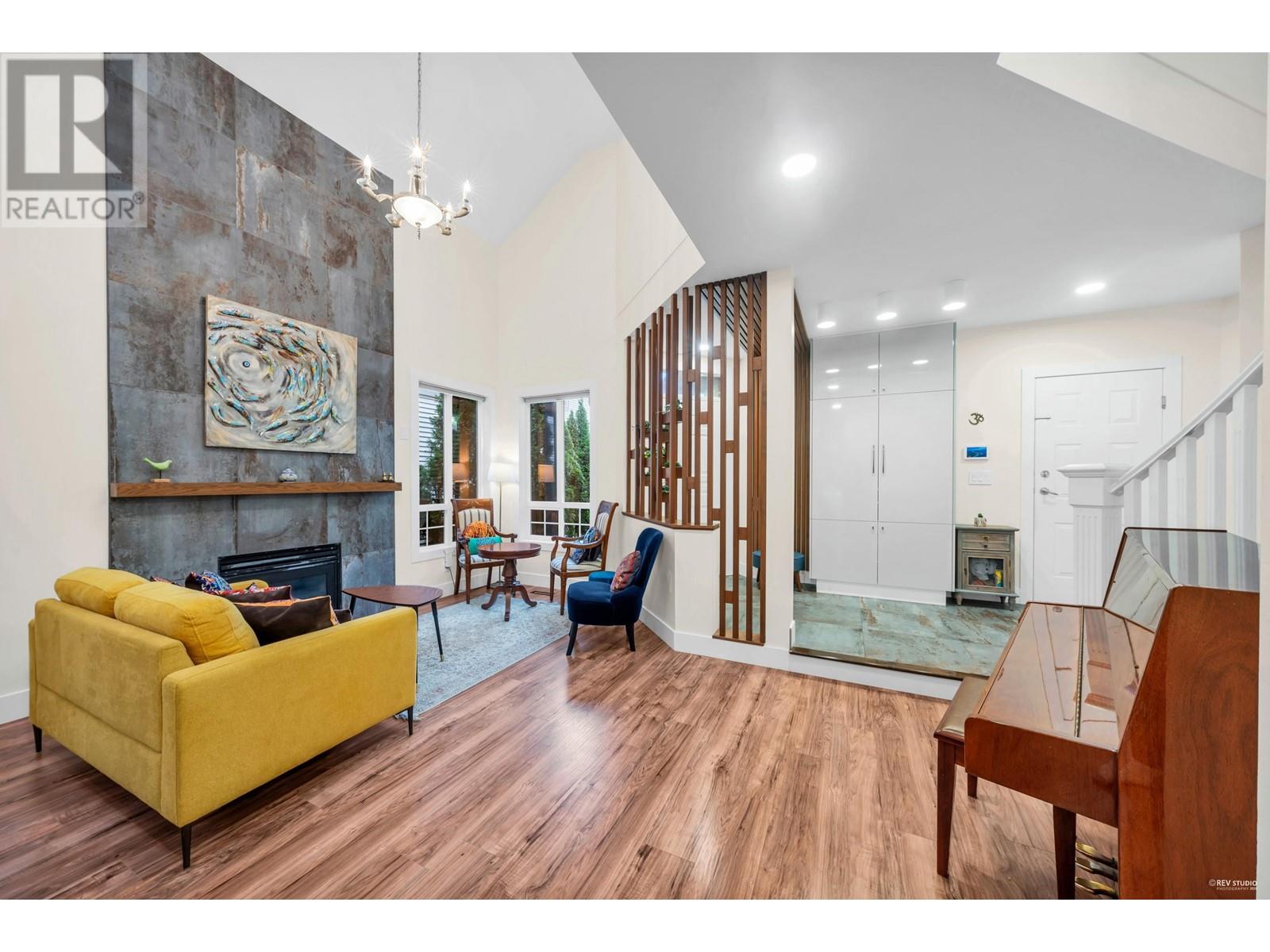 1693 Arbutus Place, Coquitlam, British Columbia  V3E 3K2 - Photo 6 - R3012858