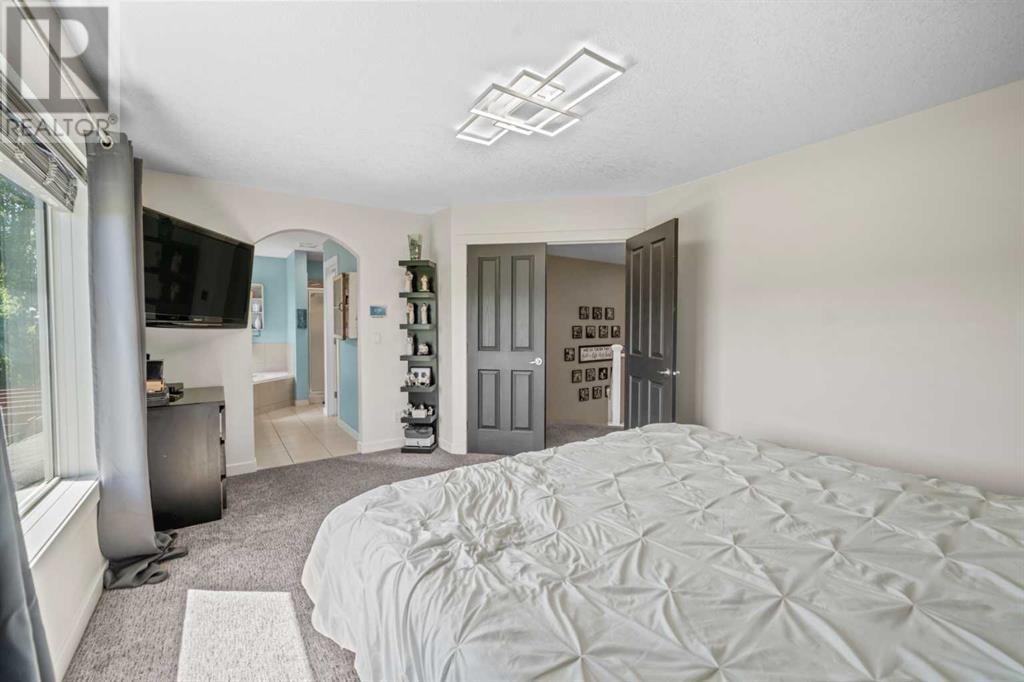 277 Crystal Shores Drive, Okotoks, Alberta  T1S 2C7 - Photo 21 - A2225428