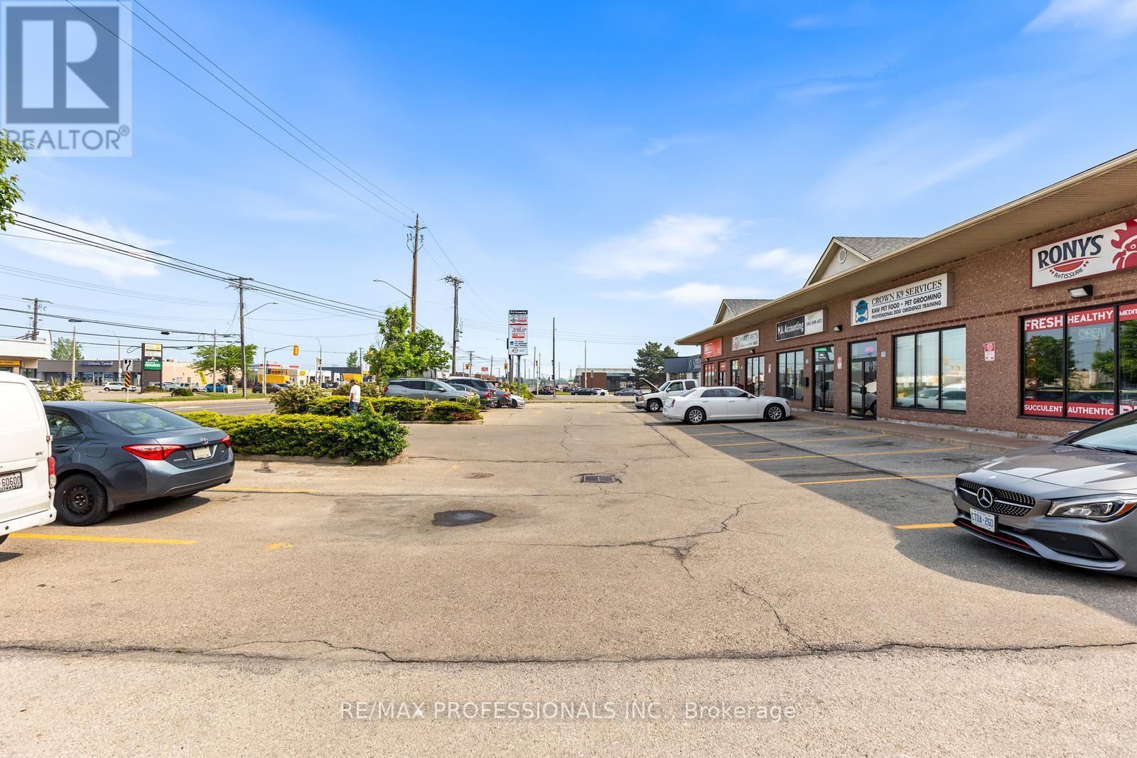 1 - 312 Grays Road, Hamilton, Ontario  L8E 1V2 - Photo 6 - X12207068
