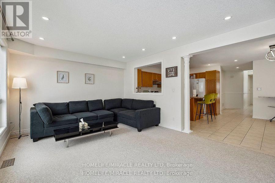 50 Raspberry Trail, Thorold, Ontario  L2V 5E3 - Photo 9 - X12207111