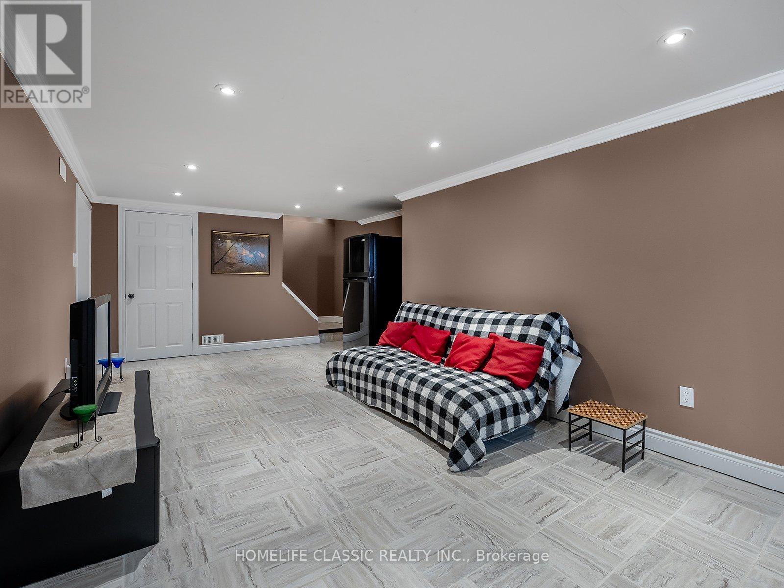 62 Terrace Drive, Hamilton, Ontario  L9H 3X2 - Photo 28 - X12202140