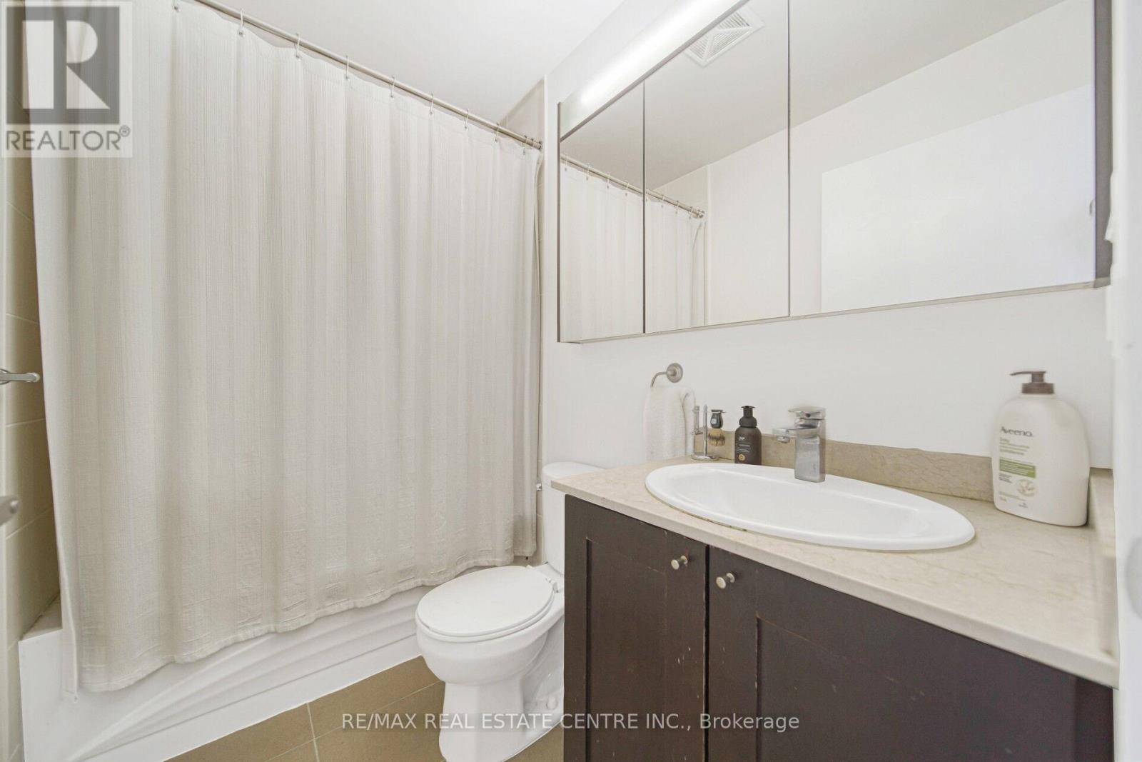 1803 - 4065 Brickstone Mews, Mississauga, Ontario  L5B 0G3 - Photo 6 - W12174323