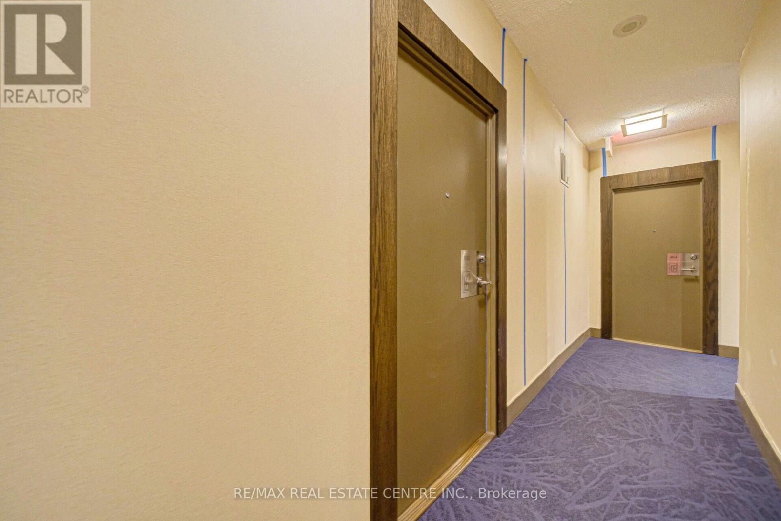 1803 - 4065 Brickstone Mews, Mississauga, Ontario  L5B 0G3 - Photo 4 - W12174323