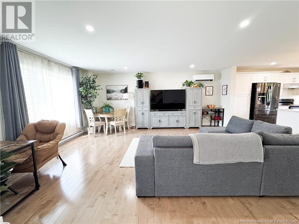 Property at 83 Satara Drive image 4