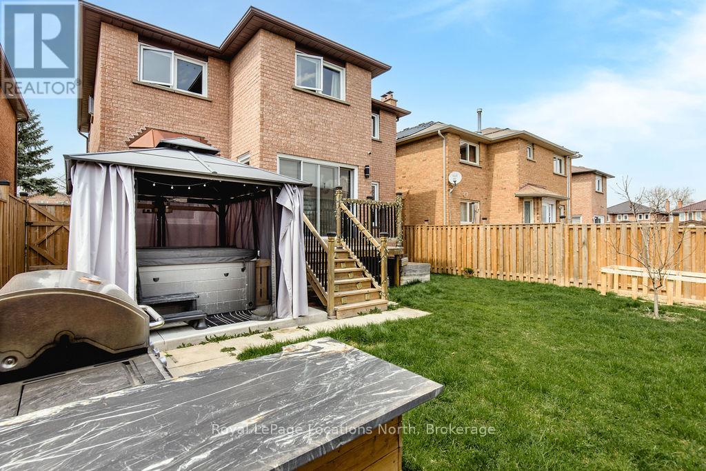 120 Candy Crescent, Brampton, Ontario  L6X 3T5 - Photo 37 - W12150969