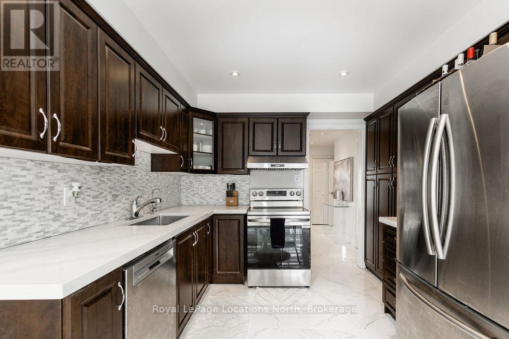 120 Candy Crescent, Brampton, Ontario  L6X 3T5 - Photo 5 - W12150969