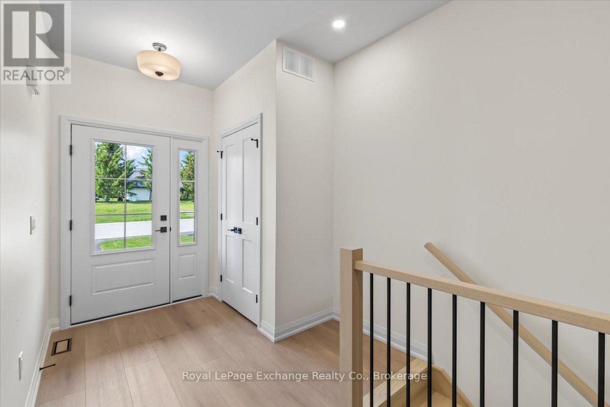 3 - 307 Arnaud Street, Arran-Elderslie, Ontario  N0G 2N0 - Photo 6 - X12200816