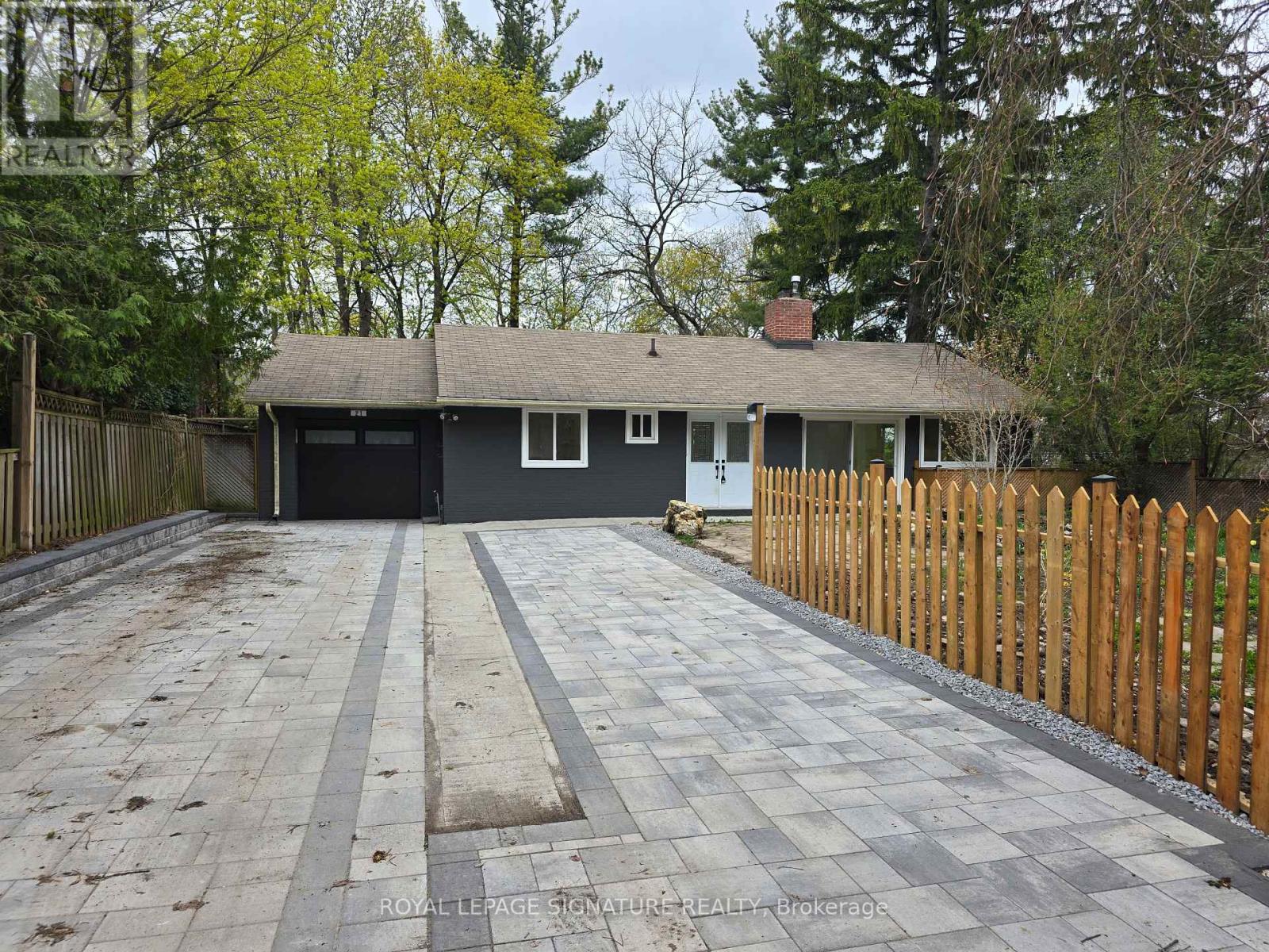 LOWER - 21 DONWOODS DRIVE, Toronto, Ontario