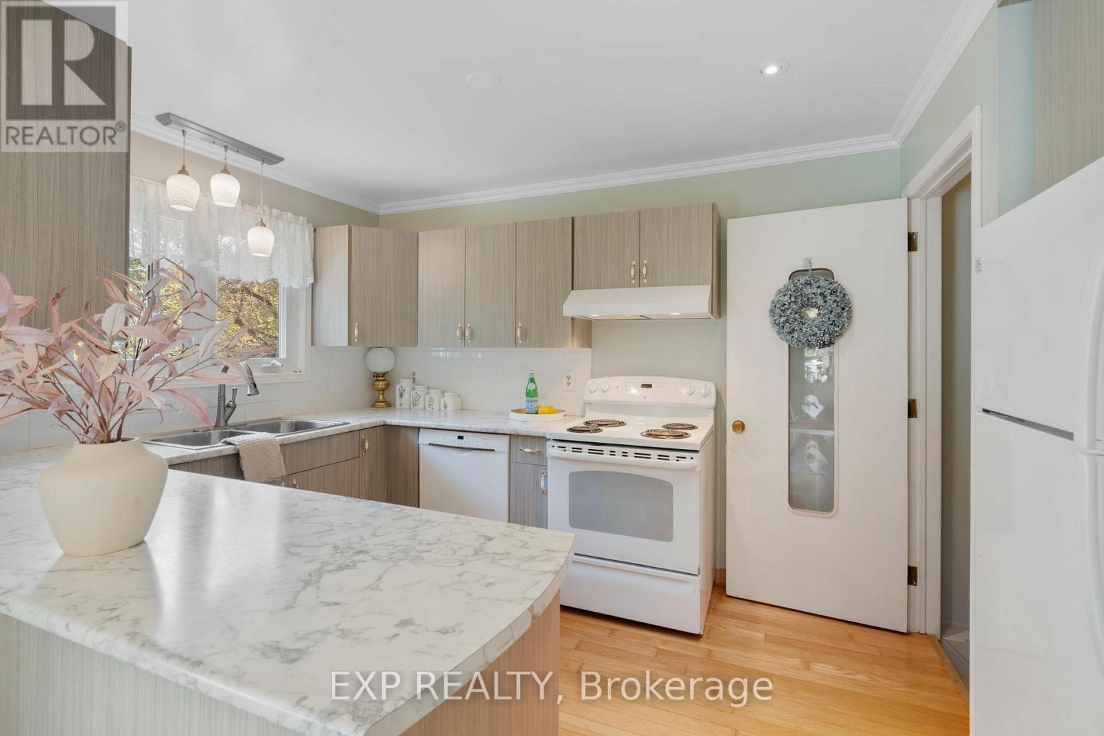 283 Rainbow Ridge Road, Kawartha Lakes, Ontario  K0M 2C0 - Photo 12 - X12207233