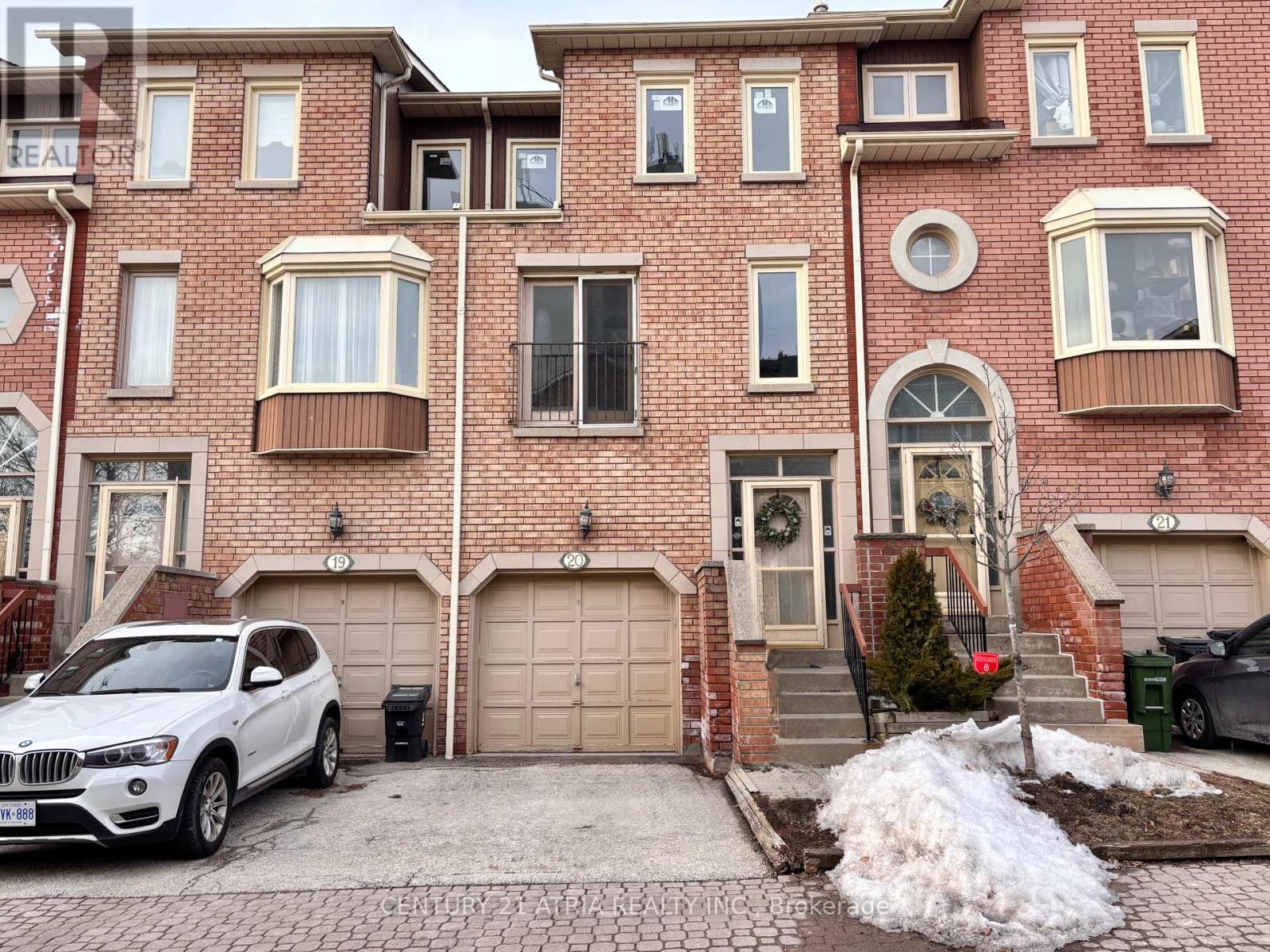 20 - 3 REIDMOUNT AVENUE, Toronto, Ontario