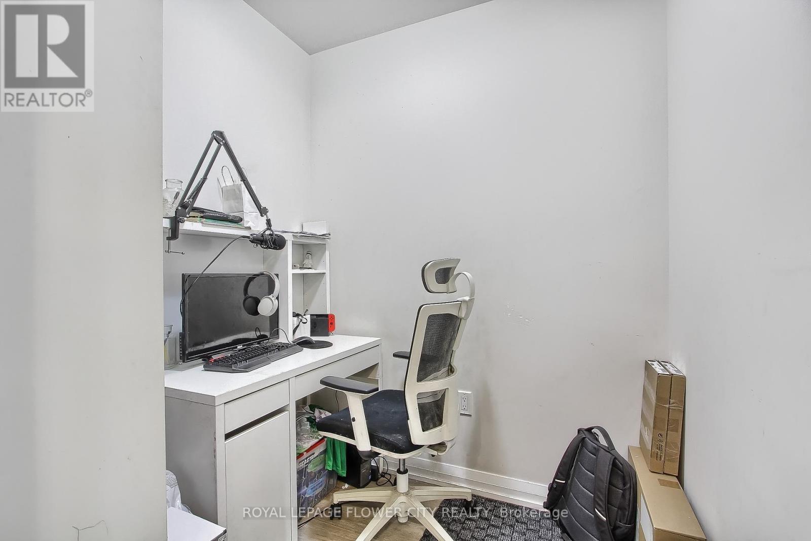 1918 - 35 Watergarden Drive, Mississauga (Hurontario), Ontario  L5R 0G8 - Photo 27 - W12206781