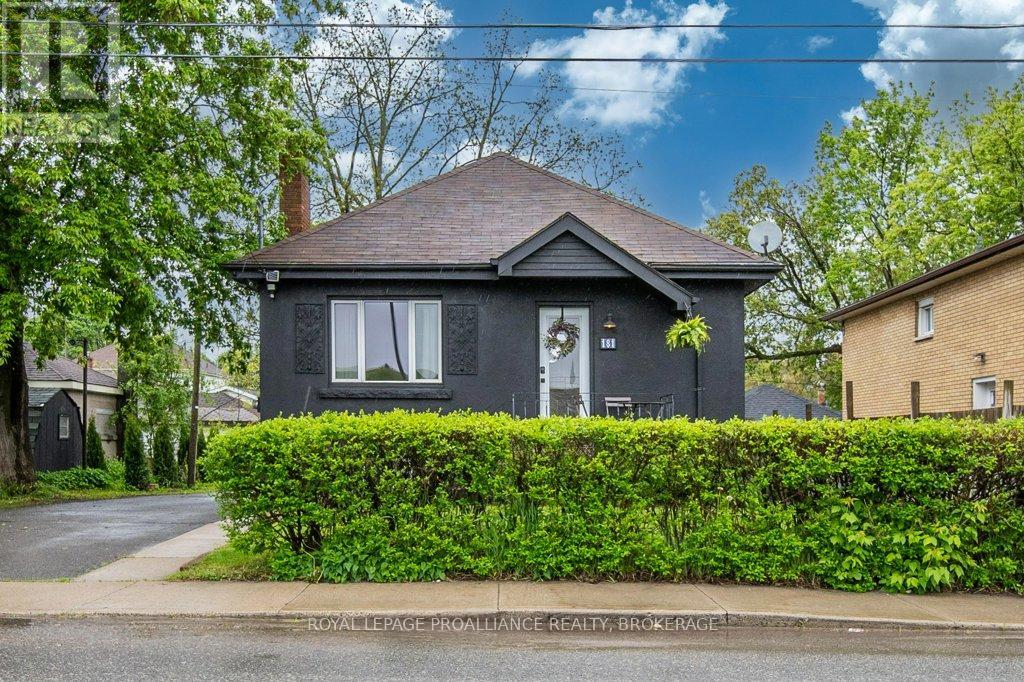181 RUSSELL STREET, kingston (east of sir john a. blvd), Ontario