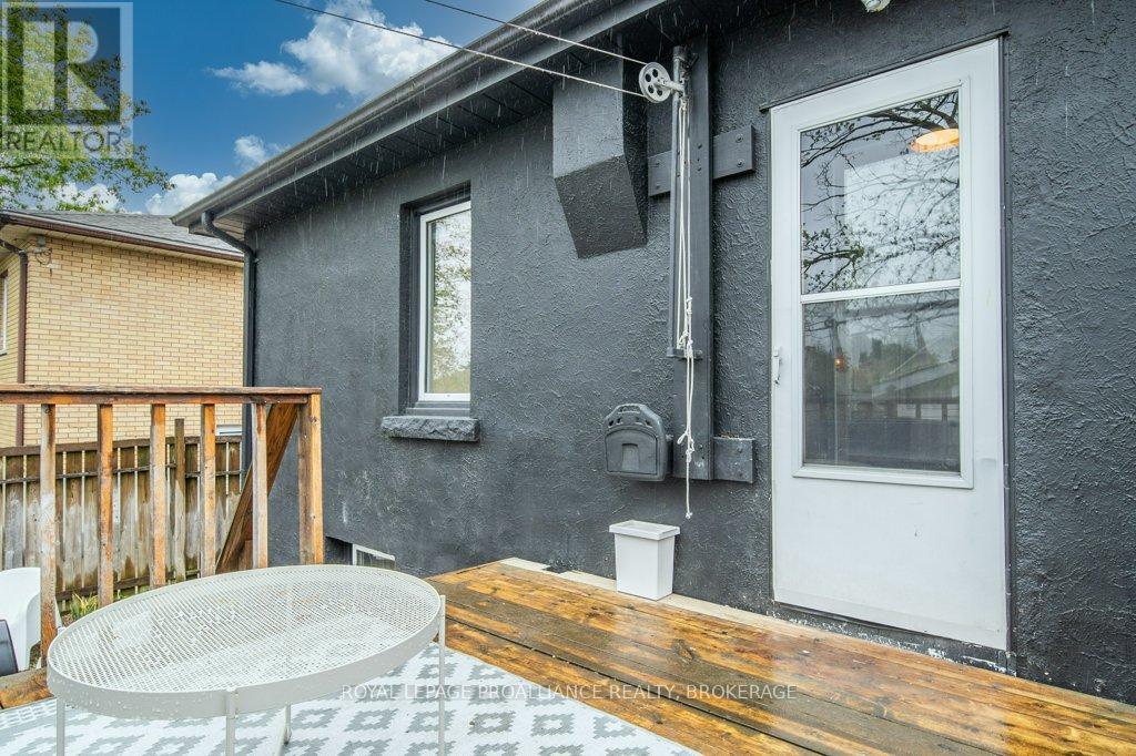 181 Russell Street, Kingston (East Of Sir John A. Blvd), Ontario  K7K 2G1 - Photo 39 - X12207380