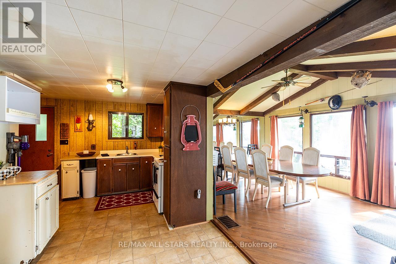 38 Riverside Drive, Kawartha Lakes, Ontario  K9V 0H6 - Photo 8 - X12207236