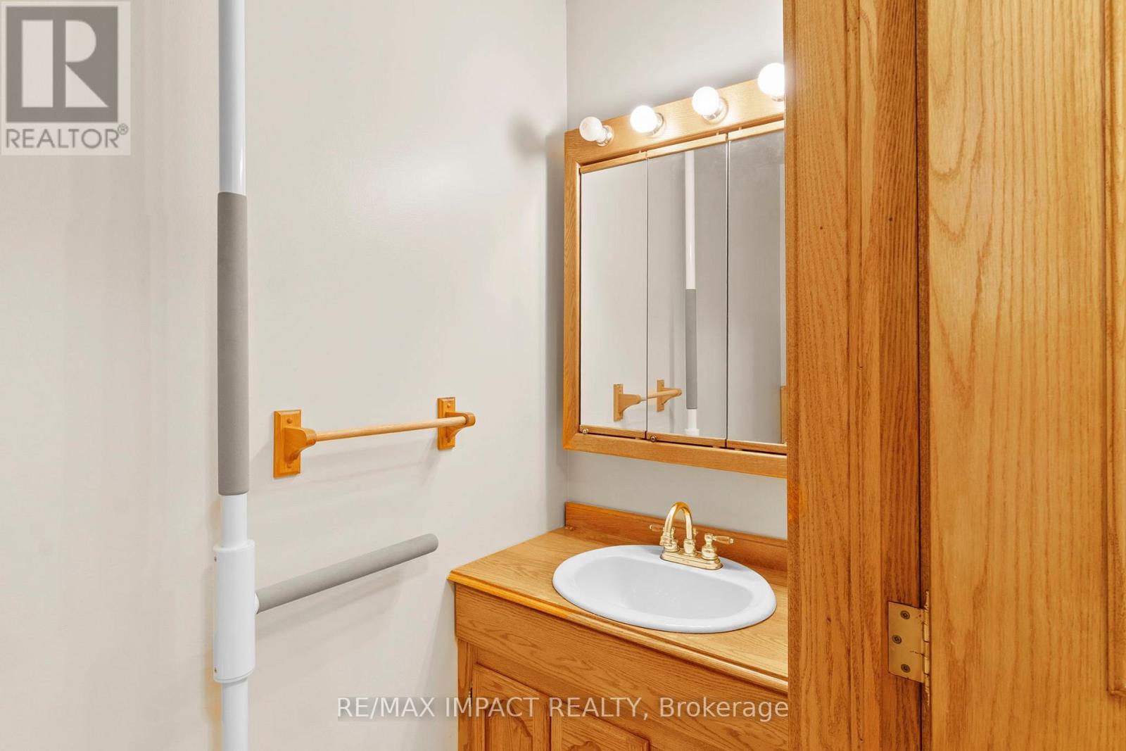 16 Brook Road S, Cobourg, Ontario  K9A 4G1 - Photo 28 - X12207268