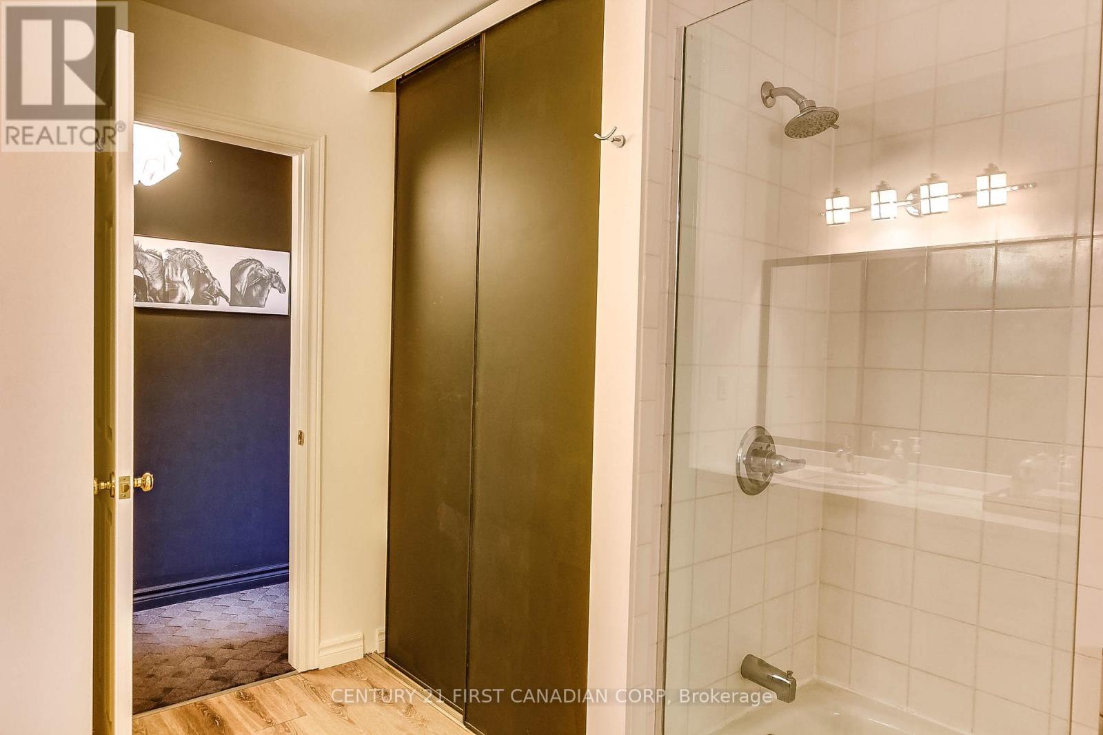 53 - 1570 Richmond Street, London North, Ontario  N6G 4W2 - Photo 26 - X12207326
