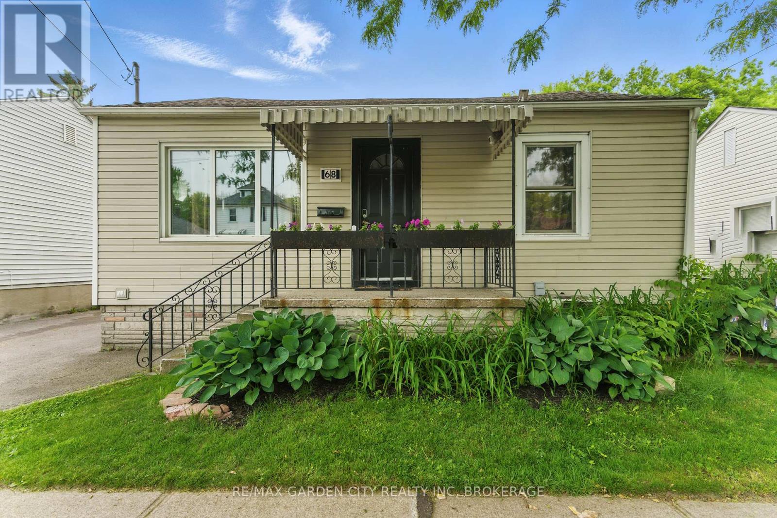 68 CARLTON STREET, st. catharines (downtown), Ontario