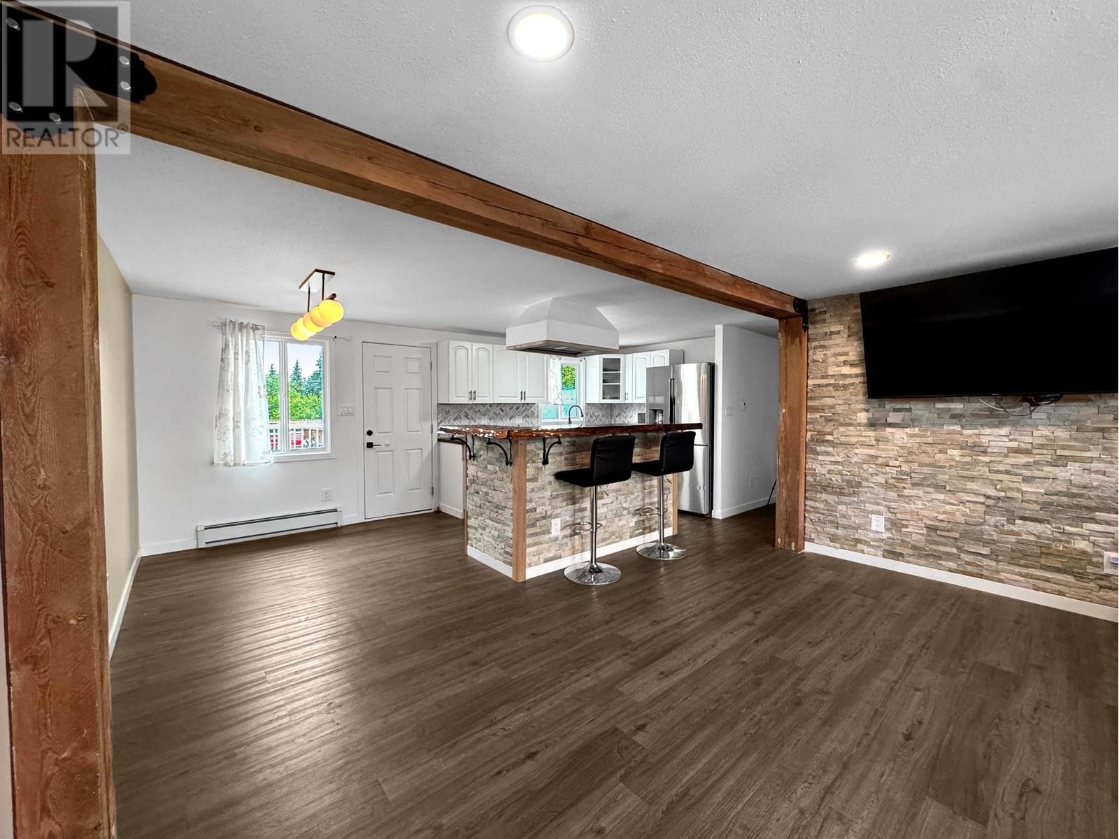 107 Carlson Street, Kitimat, British Columbia  V8C 1A9 - Photo 4 - R3012540