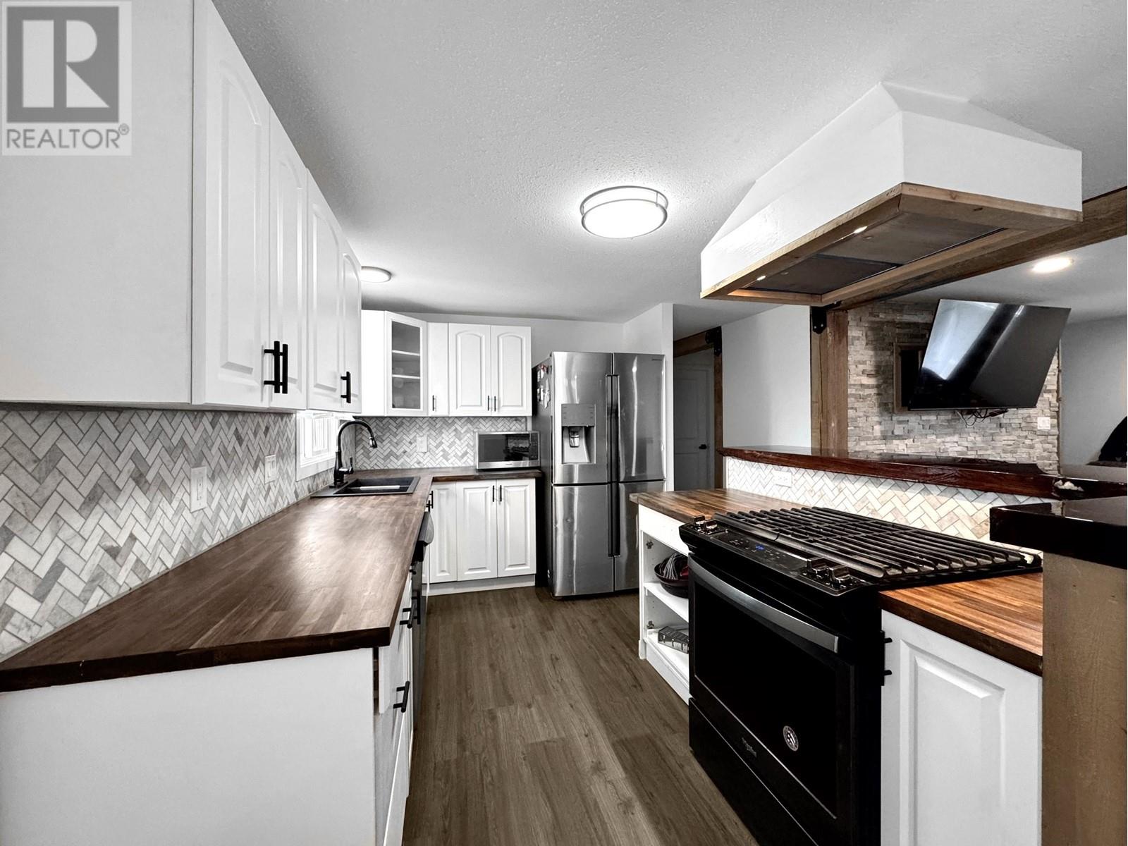 107 Carlson Street, Kitimat, British Columbia  V8C 1A9 - Photo 7 - R3012540