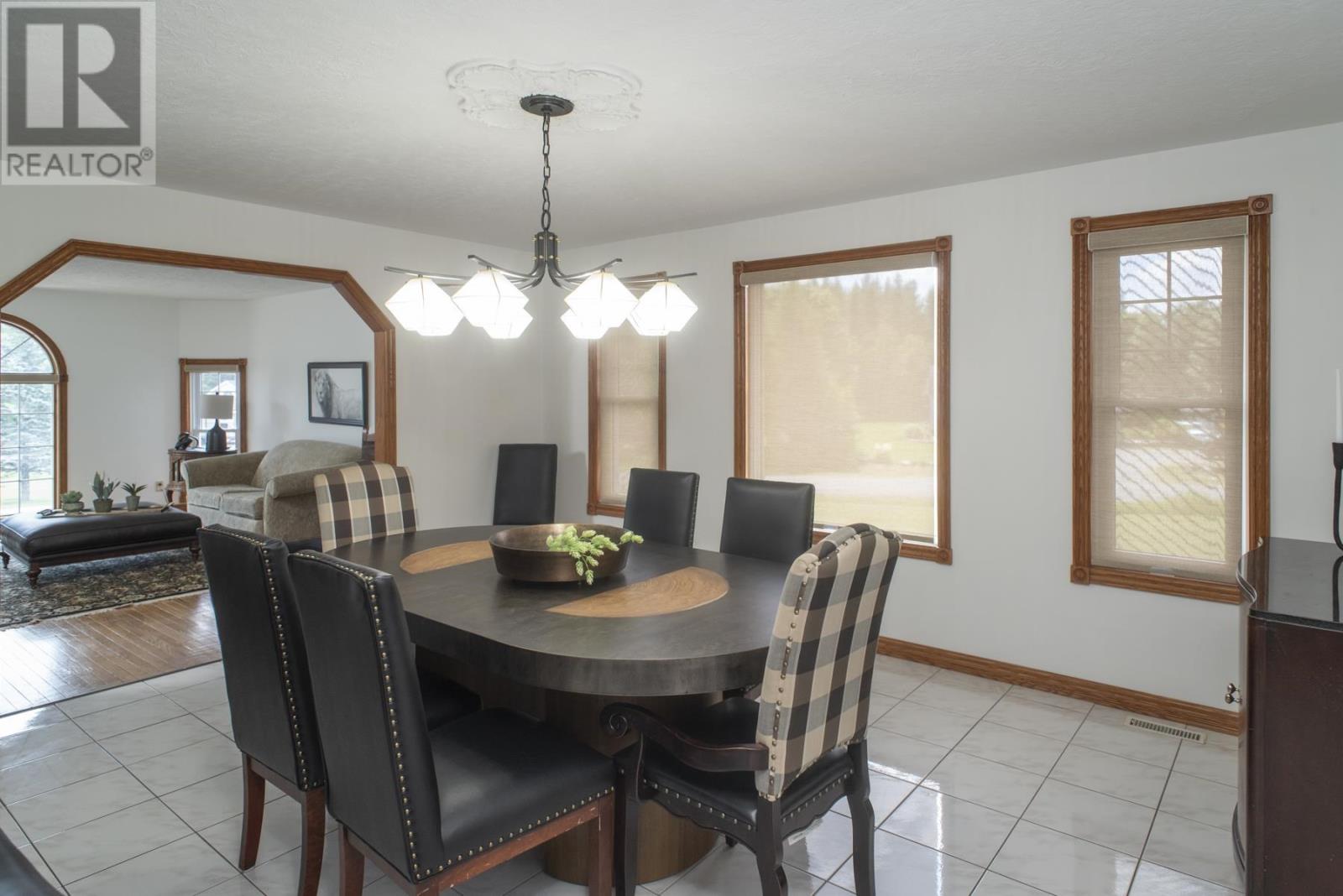 313 Cadillac Cir, Thunder Bay, Ontario  P7G 2E3 - Photo 10 - TB251499