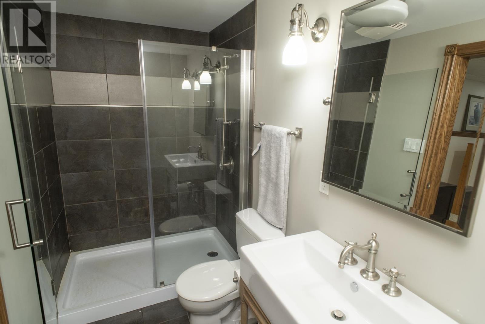 313 Cadillac Cir, Thunder Bay, Ontario  P7G 2E3 - Photo 38 - TB251499