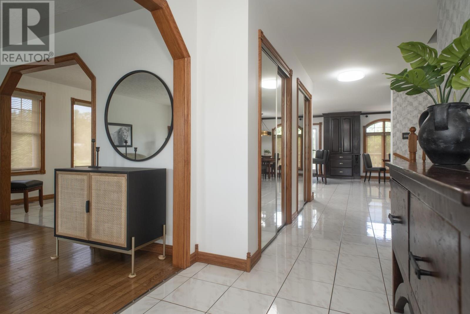 313 Cadillac Cir, Thunder Bay, Ontario  P7G 2E3 - Photo 6 - TB251499