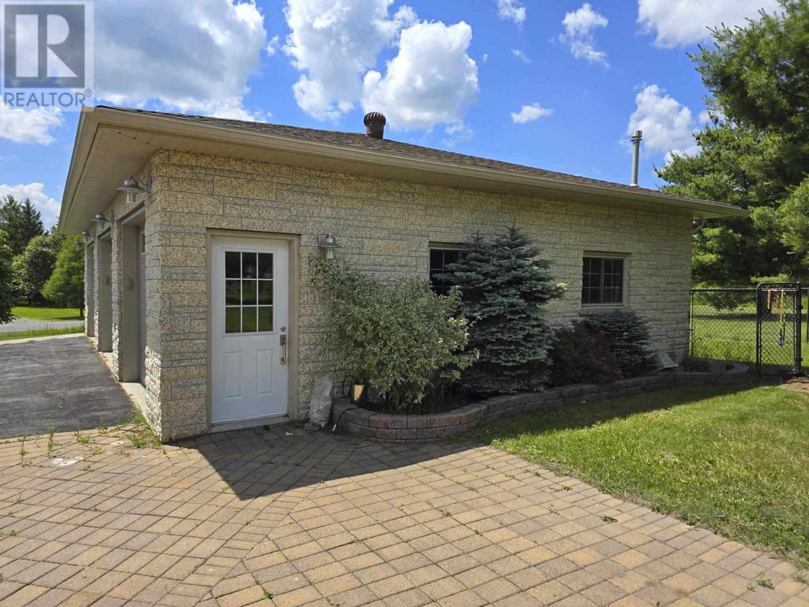 313 Cadillac Cir, Thunder Bay, Ontario  P7G 2E3 - Photo 50 - TB251499