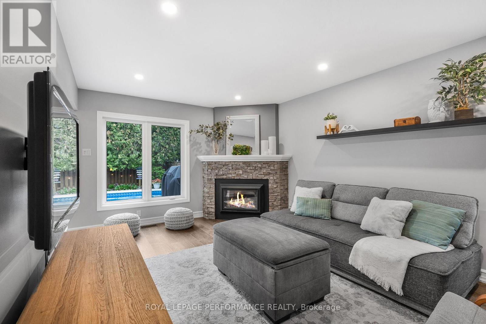 6109 Creek Crossing Street, Ottawa, Ontario  K1W 1E3 - Photo 12 - X12207261