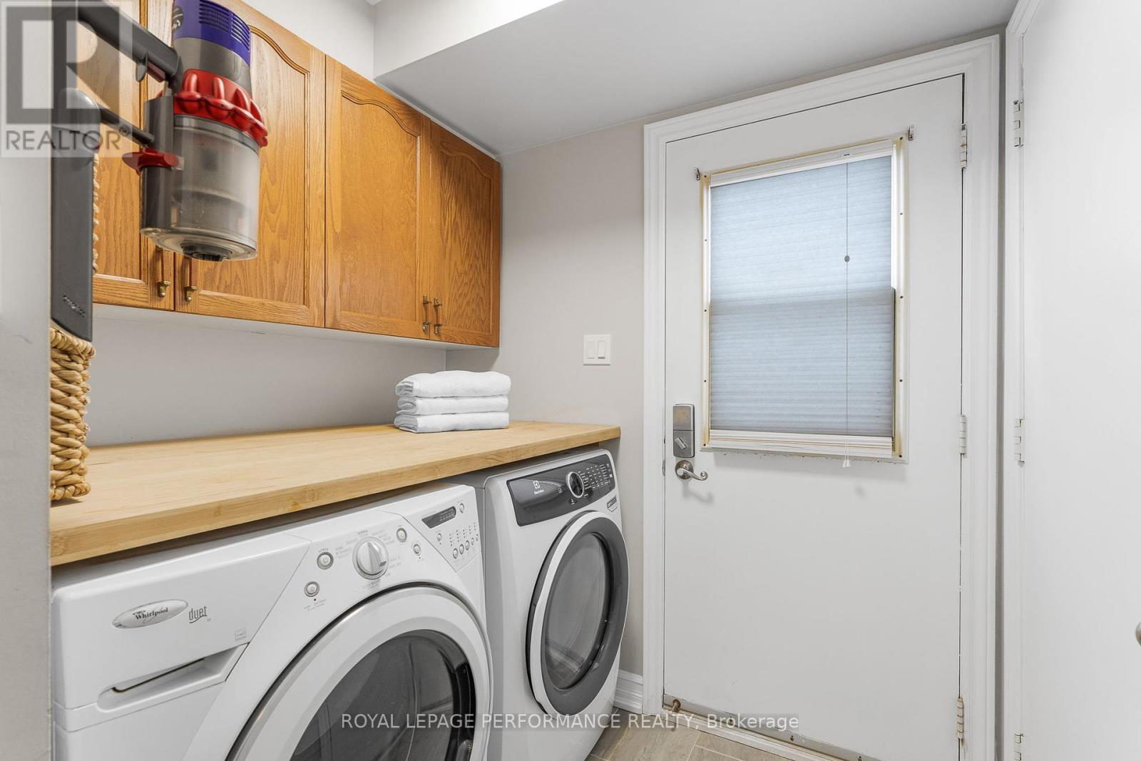 6109 Creek Crossing Street, Ottawa, Ontario  K1W 1E3 - Photo 15 - X12207261