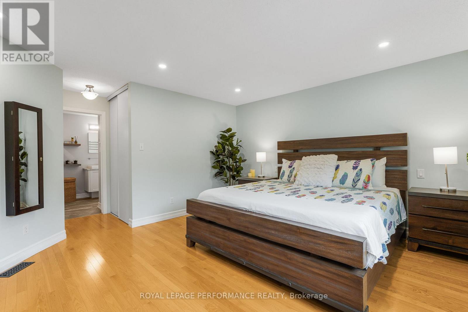 6109 Creek Crossing Street, Ottawa, Ontario  K1W 1E3 - Photo 20 - X12207261