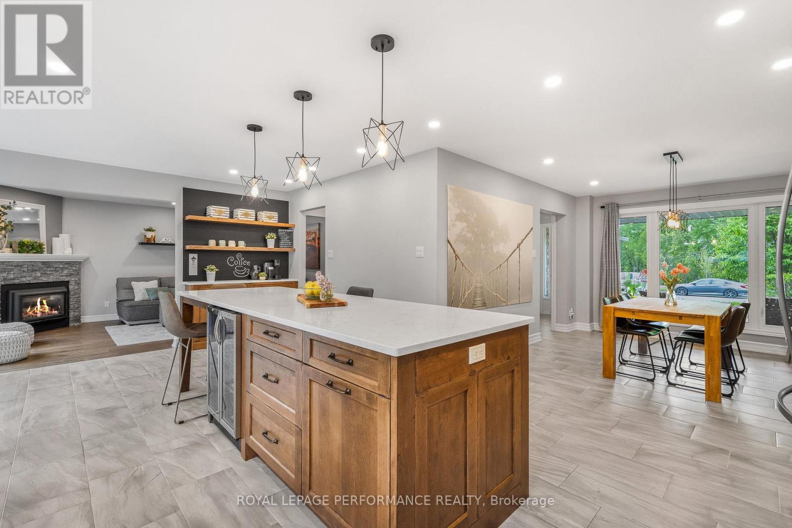 6109 Creek Crossing Street, Ottawa, Ontario  K1W 1E3 - Photo 6 - X12207261