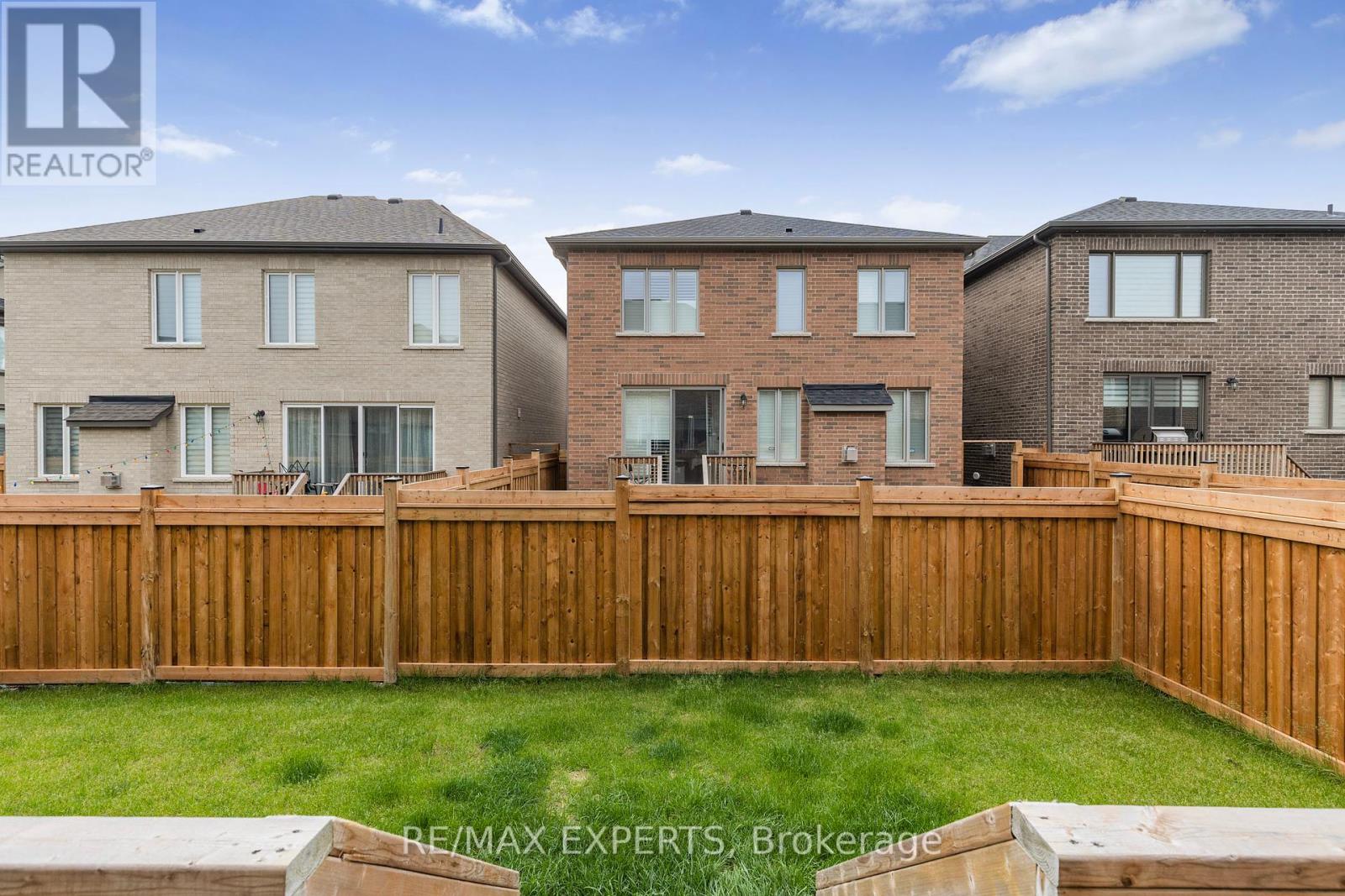 592 Boyd Lane, Milton, Ontario  L9E 1W6 - Photo 40 - W12206808