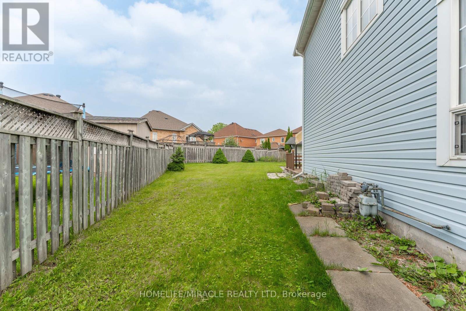 56 Viceroy Crescent, Brampton, Ontario  L7A 1V7 - Photo 37 - W12204092