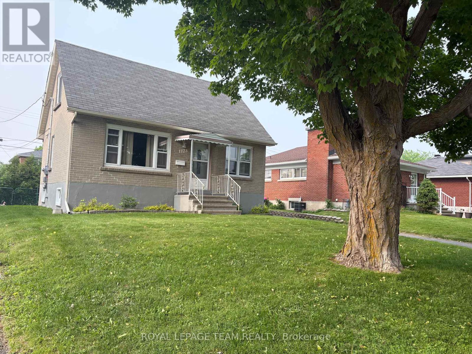 1123 Secord Avenue, Ottawa, Ontario  K1H 8C9 - Photo 4 - X12204217