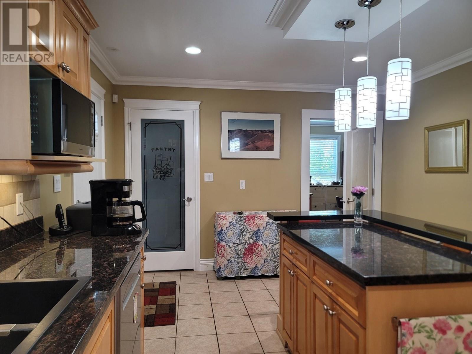 3330 Douglas Road, Burnaby, British Columbia  V5G 3N9 - Photo 10 - R3010191