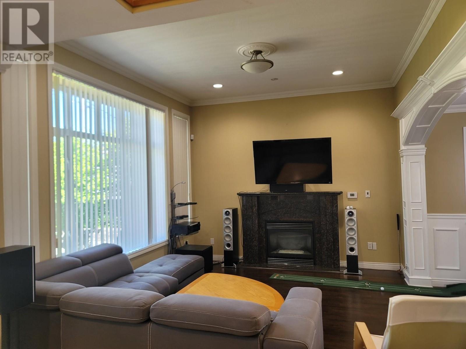 3330 Douglas Road, Burnaby, British Columbia  V5G 3N9 - Photo 6 - R3010191