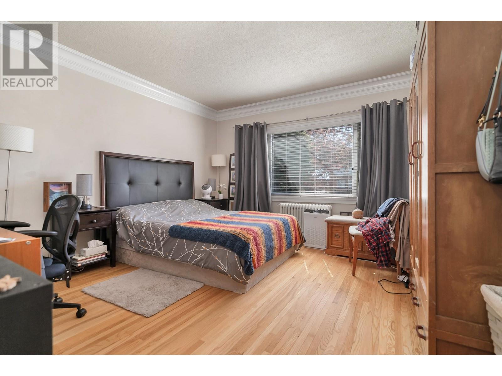 6895 Curtis Street, Burnaby, British Columbia  V5B 2B2 - Photo 12 - R2990482