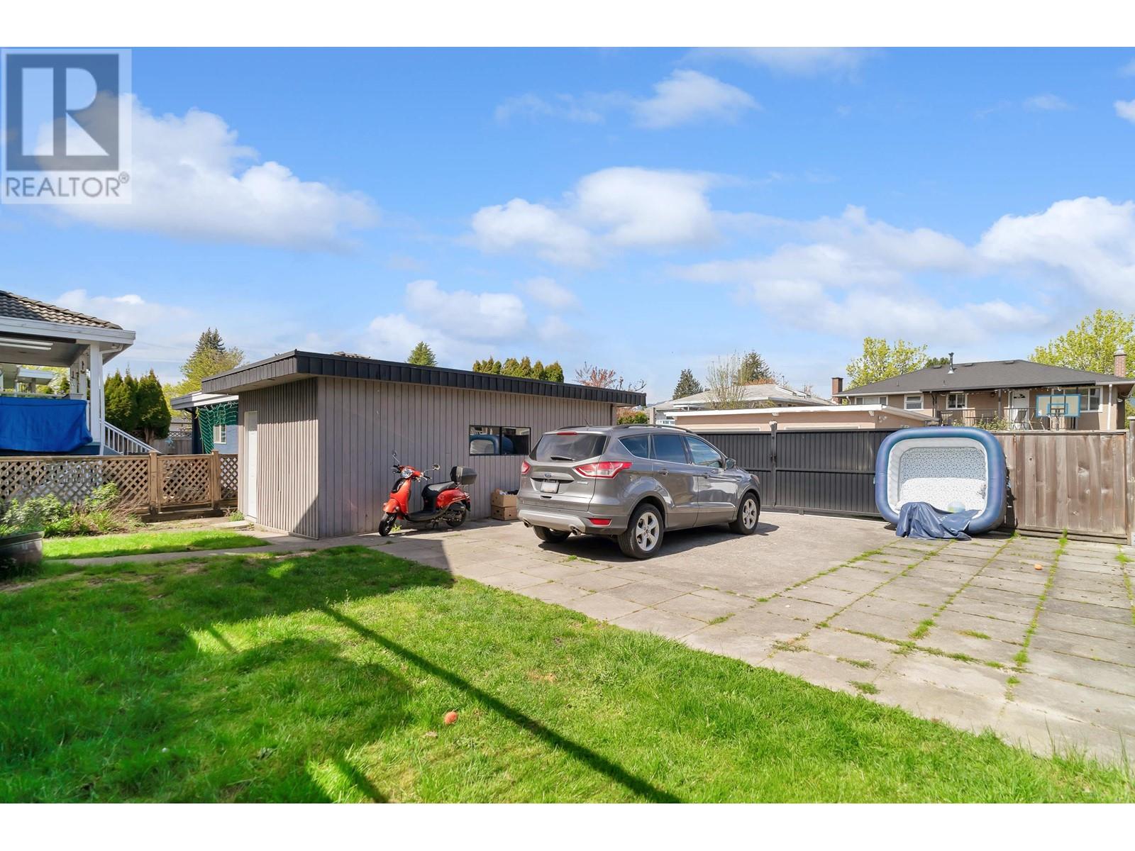 6895 Curtis Street, Burnaby, British Columbia  V5B 2B2 - Photo 27 - R2990482