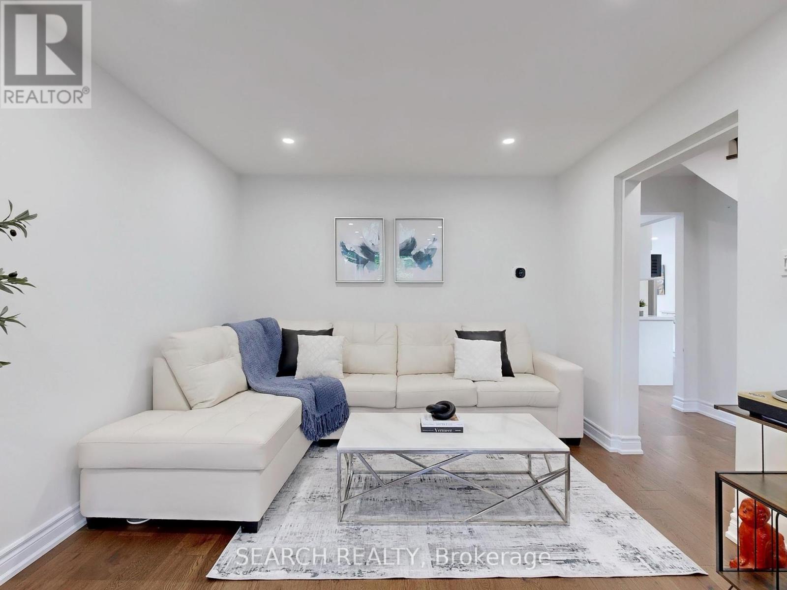 2 Angus Drive, Ajax, Ontario  L1S 5B7 - Photo 7 - E12206445