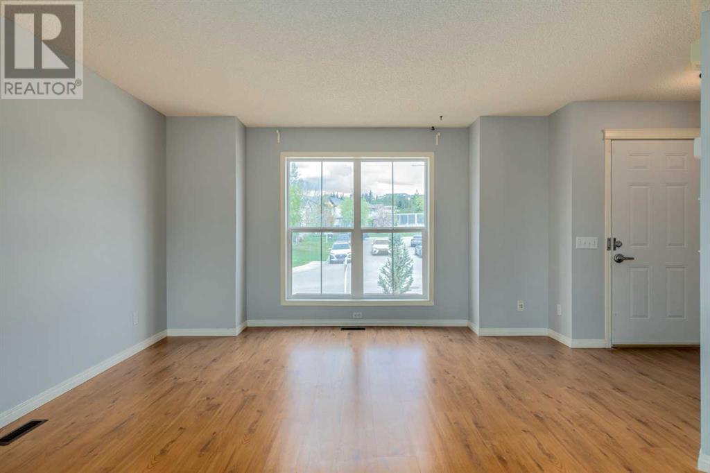 Property at 321 Tuscany Springs Way NW image 4