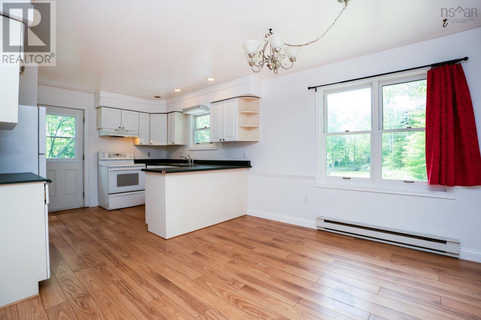 Property at 13 Greenhill Road image 5