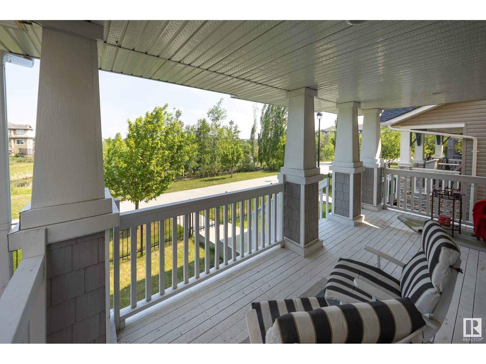 1832 Carruthers Ln Sw, Edmonton, Alberta  T6W 0Z1 - Photo 4 - E4441328