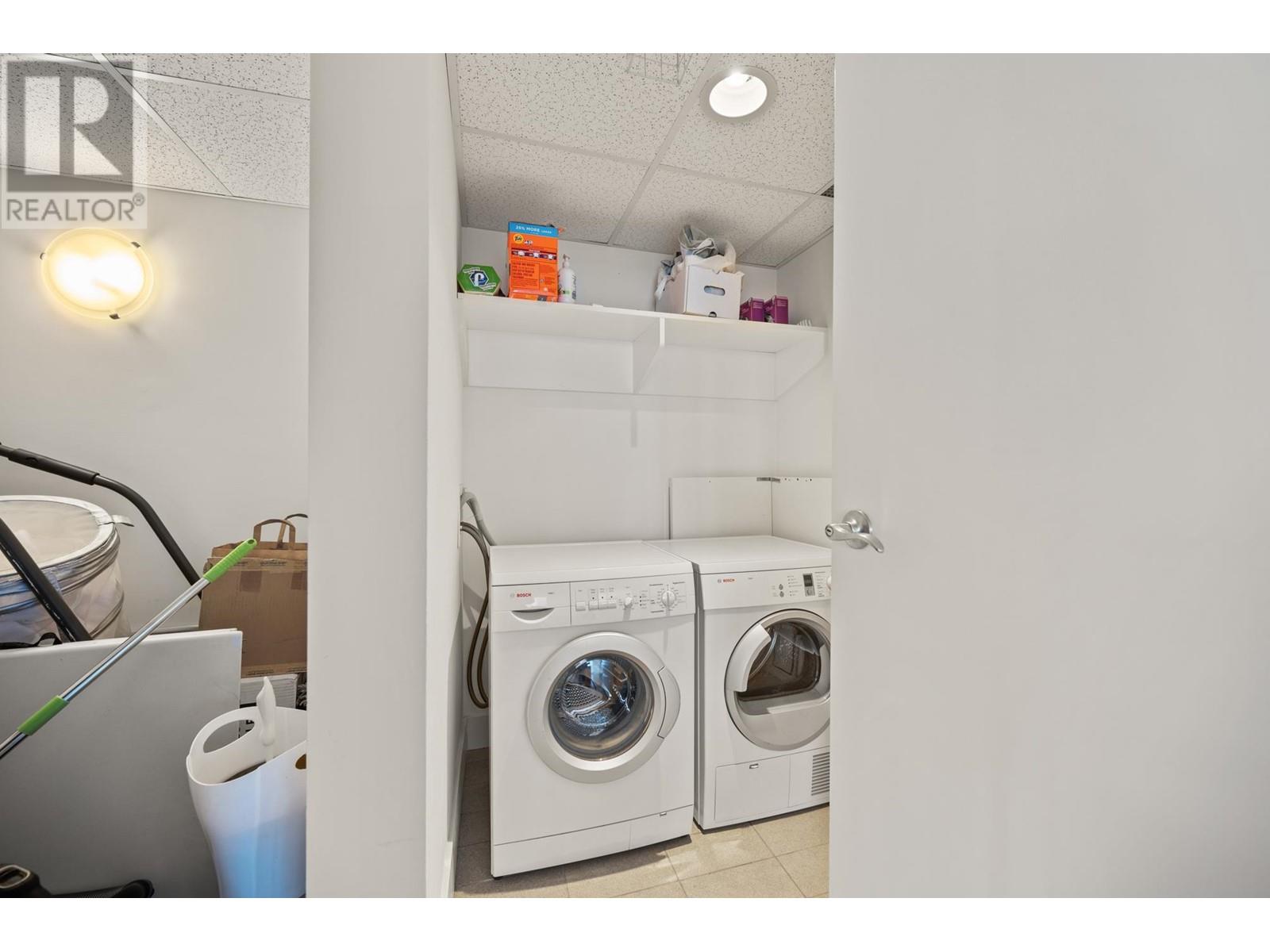 Listing Picture 21 of 27 : 4007 1111 ALBERNI STREET, Vancouver / 溫哥華 - 魯藝地產 Yvonne Lu Group - MLS Medallion Club Member