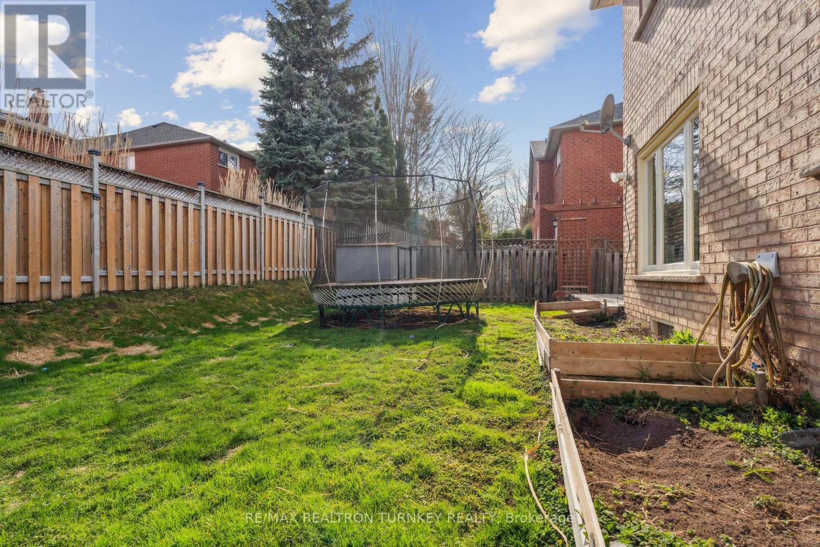 41 Goldsmith Crescent, Newmarket, Ontario  L3X 1R4 - Photo 39 - N12178838