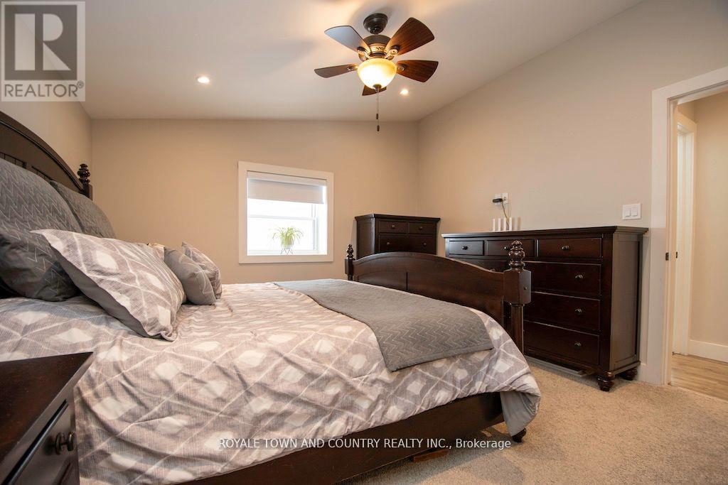 829 Peace Road, Kawartha Lakes, Ontario  K0L 2W0 - Photo 27 - X12207385