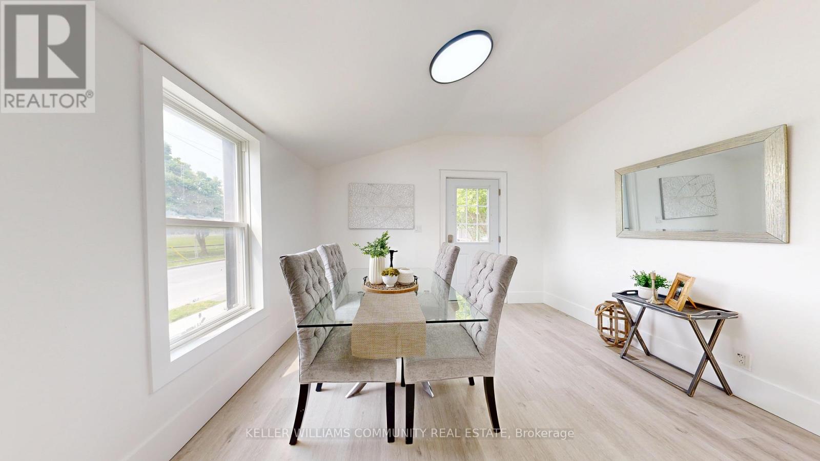 147 Park Place, Peterborough Central, Ontario  K9J 3V8 - Photo 6 - X12207420