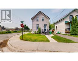 147 PARK PLACE, Peterborough Central, Ontario