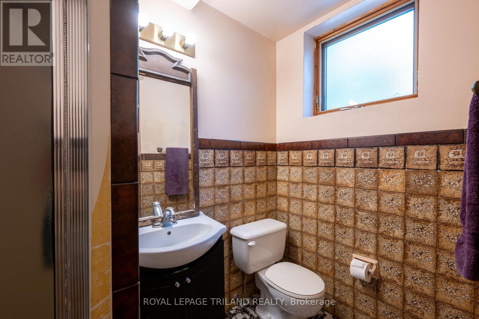 116 Charles Street W, Ingersoll, Ontario  N5C 2L8 - Photo 25 - X12207409