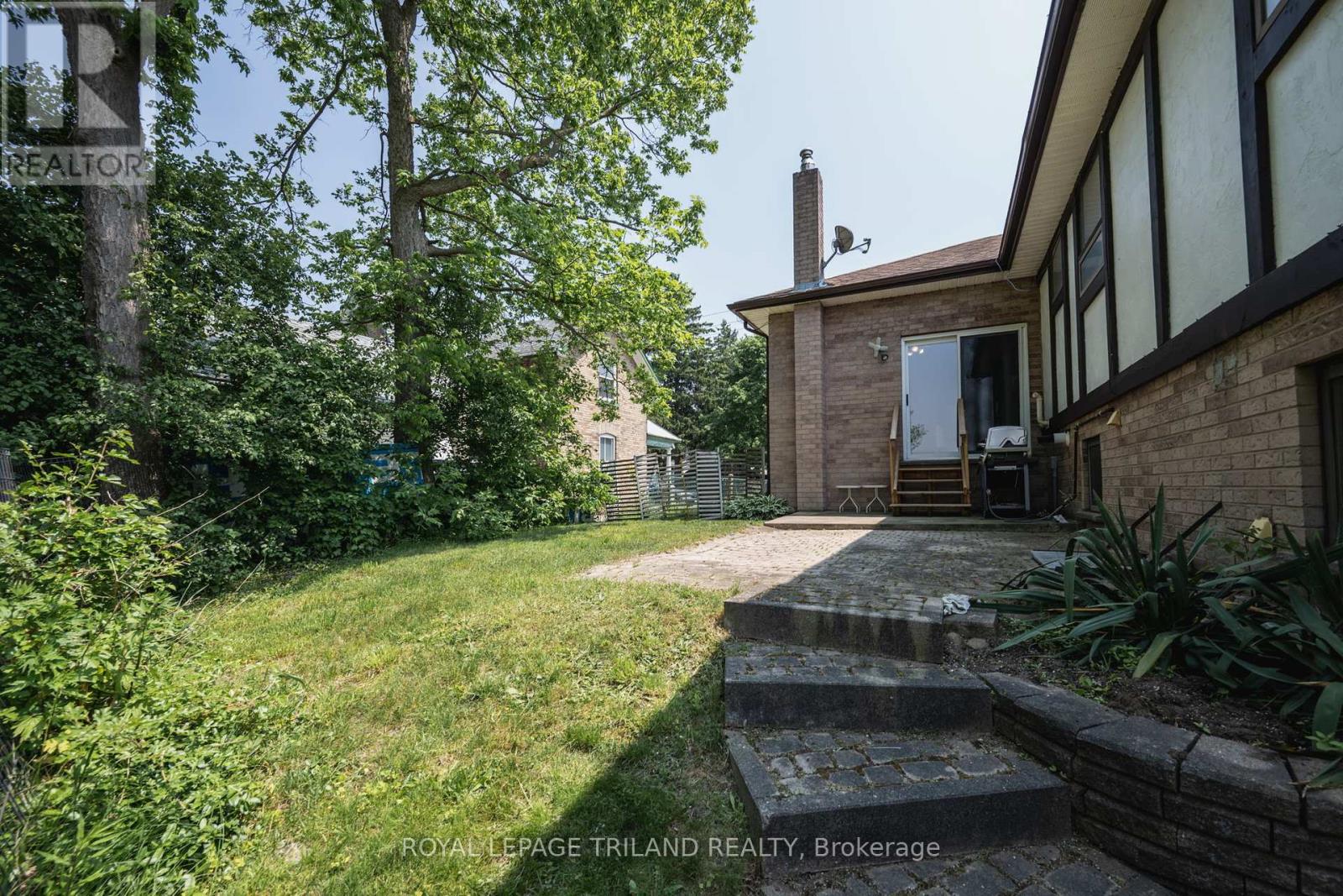116 Charles Street W, Ingersoll, Ontario  N5C 2L8 - Photo 30 - X12207409